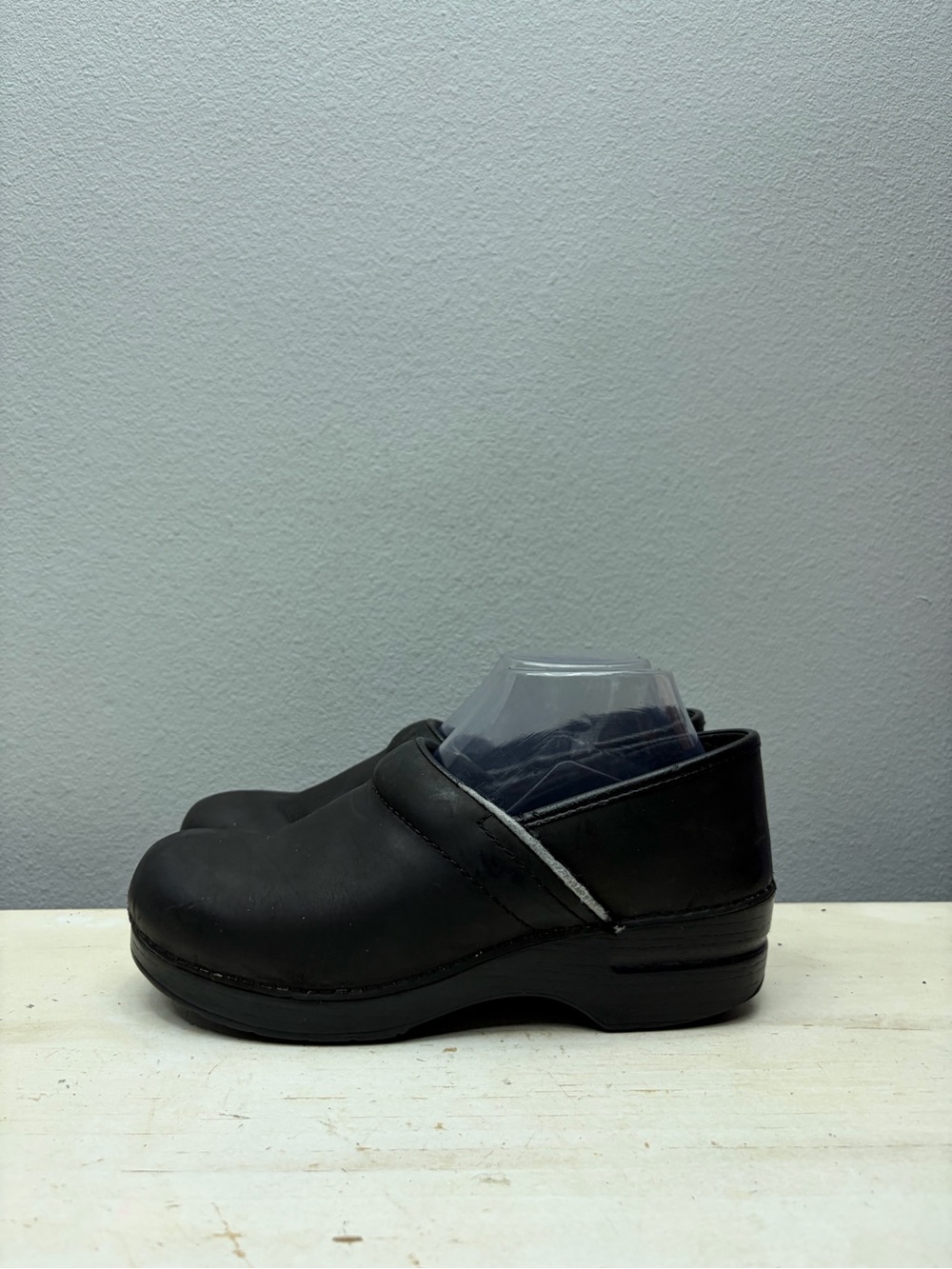 Dansko Black Leather Nursing Clogs Size 40